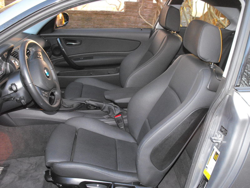 Illustration for article titled 2010 BMW 128i: The Oppositelock Review